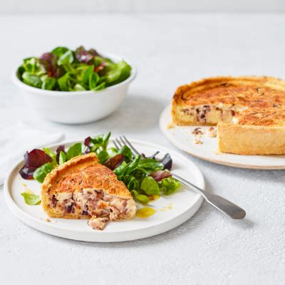 caramelised-onion-and-cheddar-quiche-food-drink image