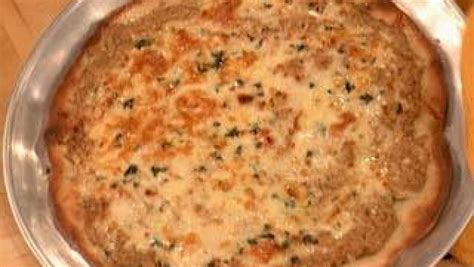 french-onion-dip-pizza-recipe-rachael-ray-show image