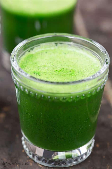 simple-green-juice-recipe-tips image