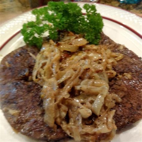 bonnies-calfs-liver-with-caramelized-onions image