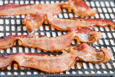 air-fryer-bacon-cook-perfect-bacon-in-the-air-fryer image