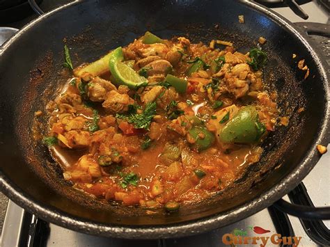 chicken-balti-recipe-one-pan-balti-curry-the-curry-guy image