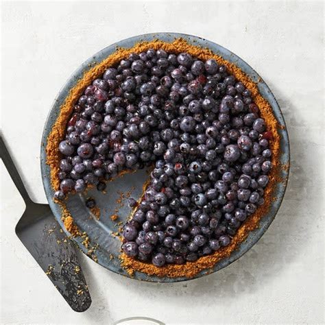 four-ingredient-fresh-blueberry-pie-healthy-recipes-ww-canada image