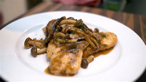 chicken-scaloppini-with-mushrooms-and-marsala-nick image