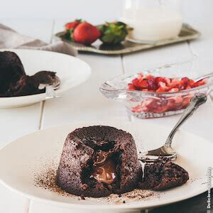 flourless-chocolate-fondants-gluten-free-delicious image
