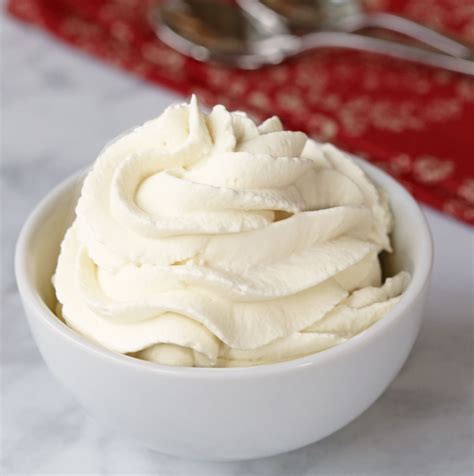 sugar-free-keto-whipped-cream-healthy-recipes-blog image