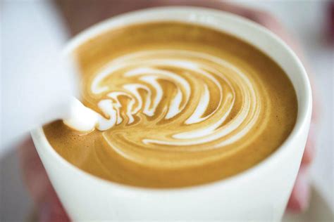 how-to-make-a-flat-white-barista-institute image