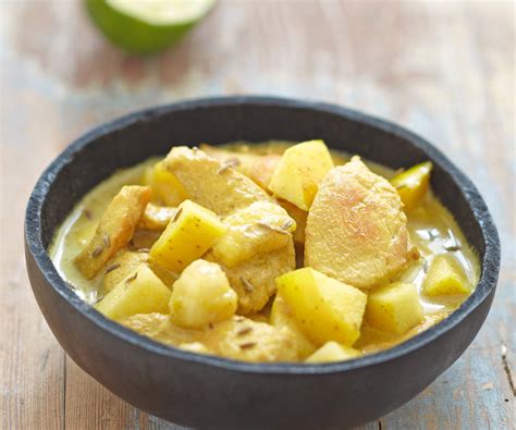gourmet-recipe-chicken-curry-with-apples-and-bananas image