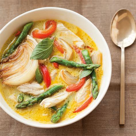 thai-green-chicken-curry-with-asparagus-williams-sonoma image