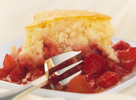 apple-berry-cobbler-canadian-goodness-dairy image
