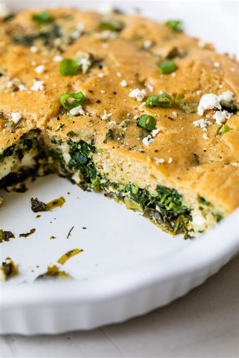 easy-crustless-spinach-and-feta-pie-skinnytaste image