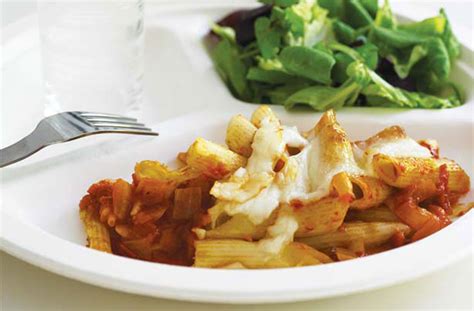 tomato-and-mozzarella-pasta-bake-italian image