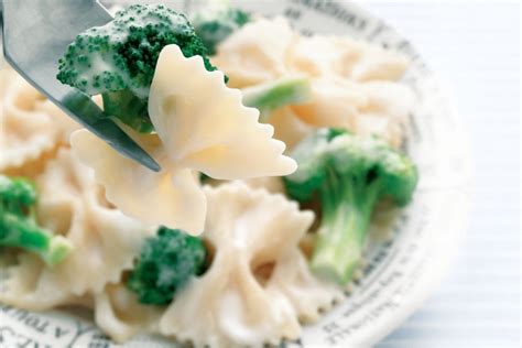 bow-ties-with-broccoli-and-cheddar-canadian-goodness image