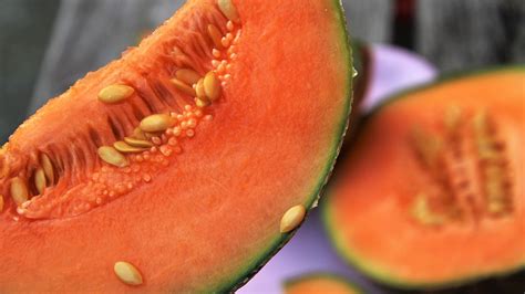 delicious-melon-gazpacho-recipe-spanish-sabores image