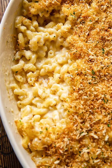 baked-macaroni-and-cheese-with-breadcrumb-topping image