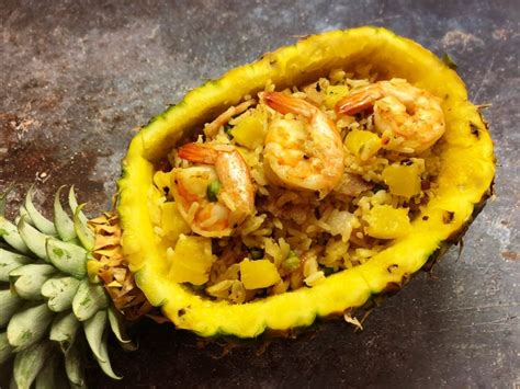 thai-fried-rice-with-shrimp-with-pineapple-or-lobster image