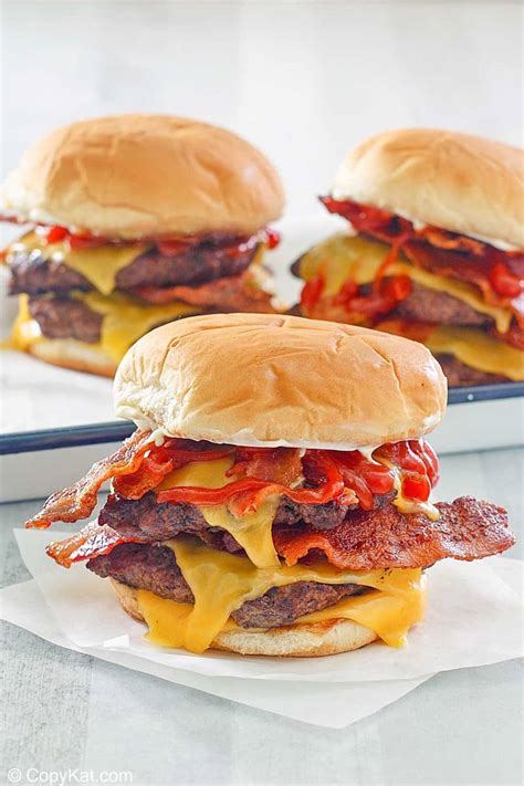wendys-baconator-burger-copykat image