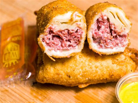 digging-into-detroits-corned-beef-egg-roll-serious-eats image