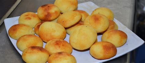 pan-de-yuca-traditional-bread-from-colombia-tasteatlas image