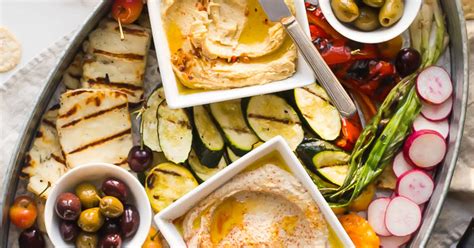 10-best-olive-appetizer-platter image