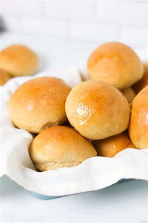 bread-machine-wheat-rolls-crowd-pleaser-thriving image