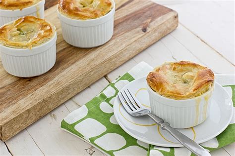 oh-so-easy-vegetarian-broccoli-cheddar-pot-pies image