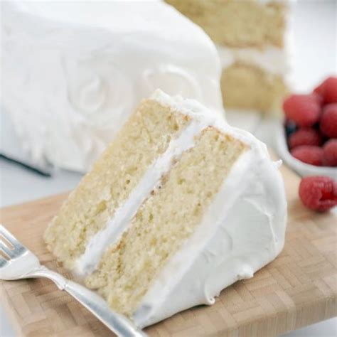 fluffy-light-gluten-free-dairy-free-vanilla-cake-chef image