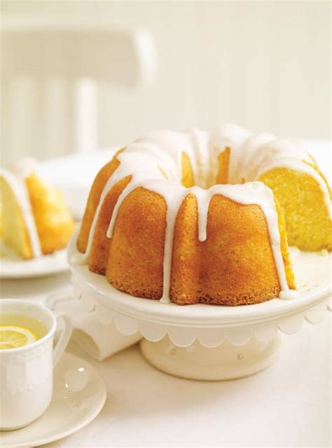 lemon-bundt-cake-ricardo image