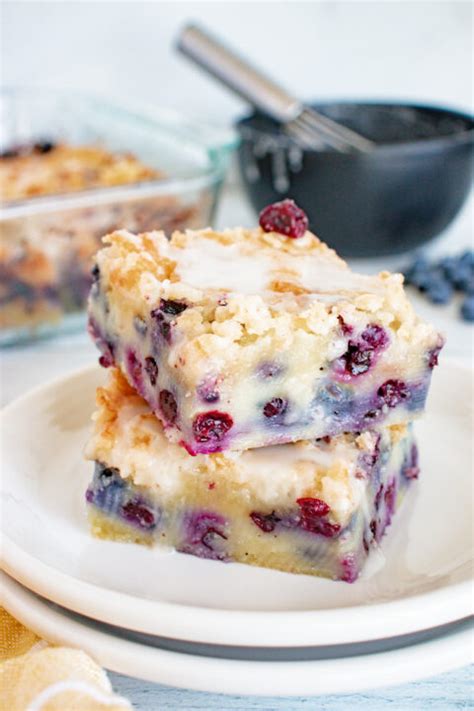 blueberry-muffin-cake-with-a-streusel-topping image