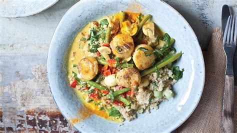 coconut-curry-scallops-clean-eating image