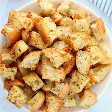 easy-homemade-croutons-restaurant-style-crunchy image