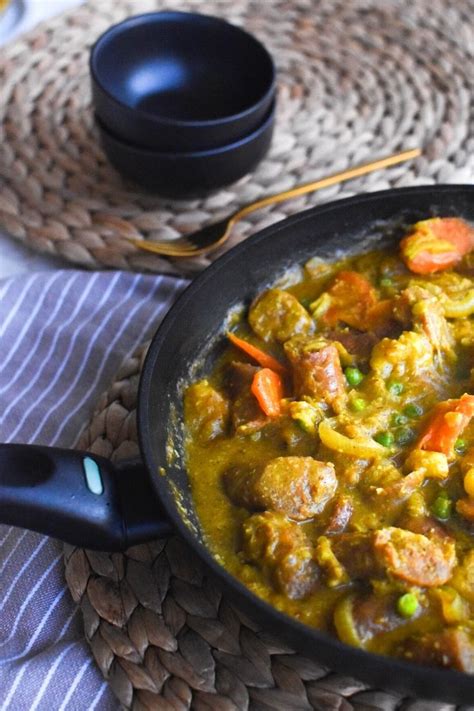 curried-sausages-keens-curry-cooking-with-nana-ling image