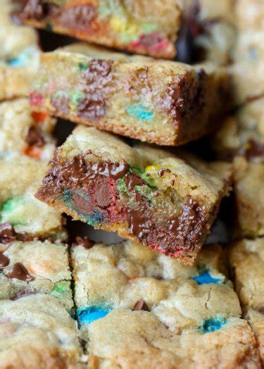 mm-cookie-bars-cookies-and-cups image