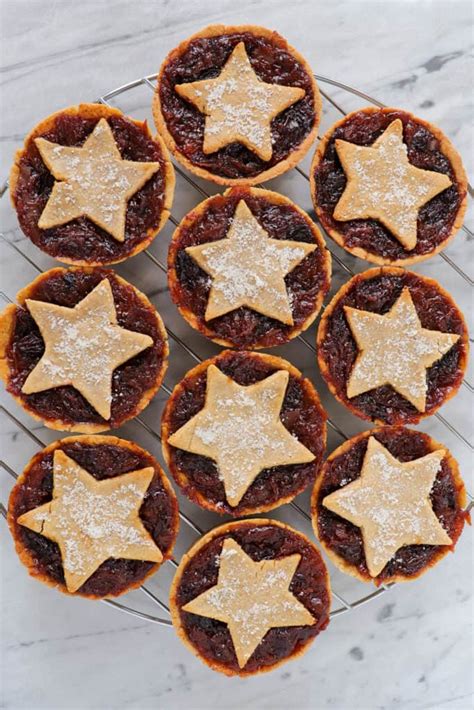 the-ultimate-healthy-fruit-mince-pies-goodness image