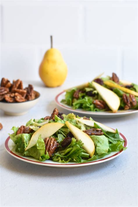 pear-salad-with-candied-pecans-and-balsamic image