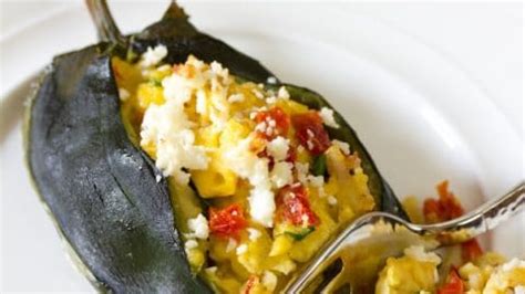 chiles-stuffed-with-scrambled-eggs-and image
