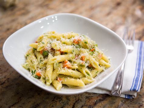 18-light-and-summery-pasta-recipes-serious-eats image