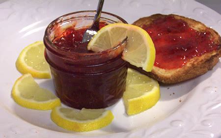 make-this-quick-strawberry-lemon-marmalade-bread image