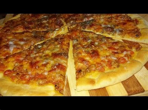 great-pizza-bolognese-recipe-make-it-easy image