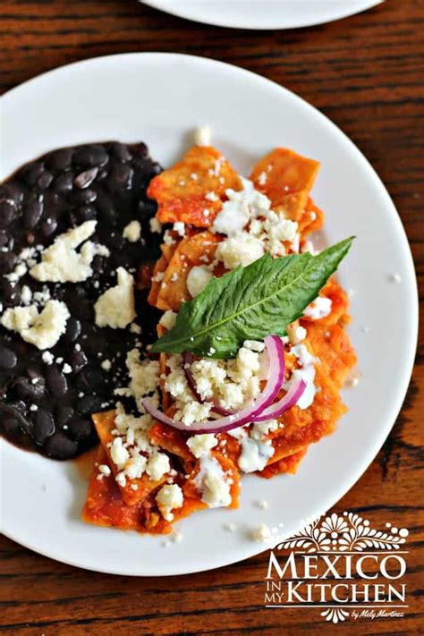 how-to-make-mexican-chilaquiles-chilaquiles-rojos image