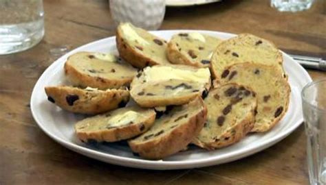 spiced-teacakes-recipe-bbc-food image