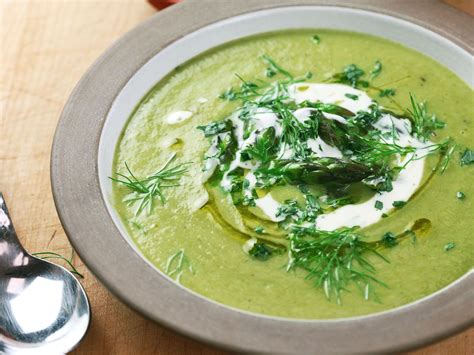 asparagus-and-tarragon-velout-dairy-free-creamy-asparagus image