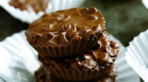 crock-pot-chocolate-covered-peanuts-candy-recipe-flavorite image