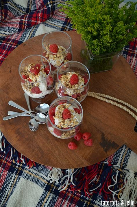 scottish-outlander-cranachan-trifle-dessert-tatertots image
