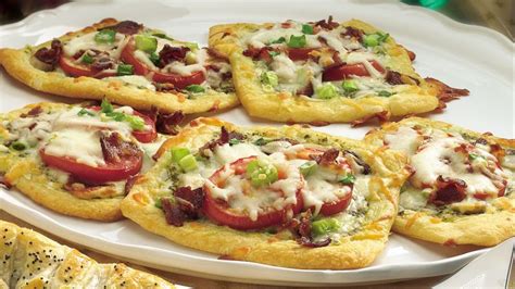 crescent-breakfast-pizzas-recipe-pillsburycom image