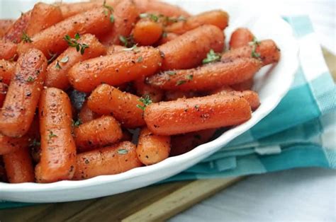 oven-roasted-maple-glazed-carrots-recipe-with-fresh image
