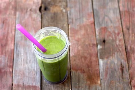 tropical-green-smoothie-recipe-the-frugal-farm-wife image