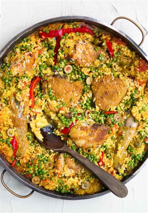 arroz-con-pollo-spanish-chicken-with-rice-david image