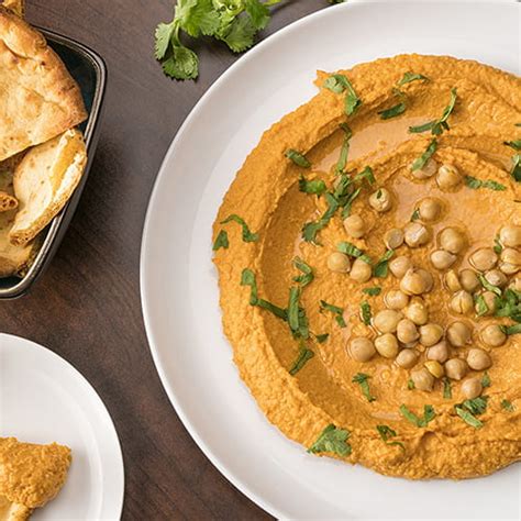 red-curry-hummus-club-house-for-chefs image