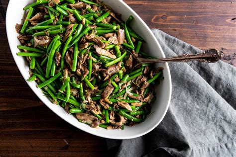 green-beans-and-mushrooms-with-shallots-recipe-the image